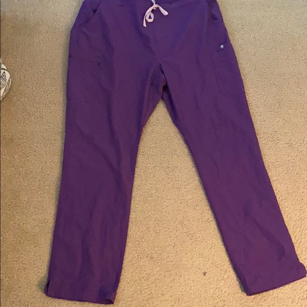 Figs tall YOLA scrubs